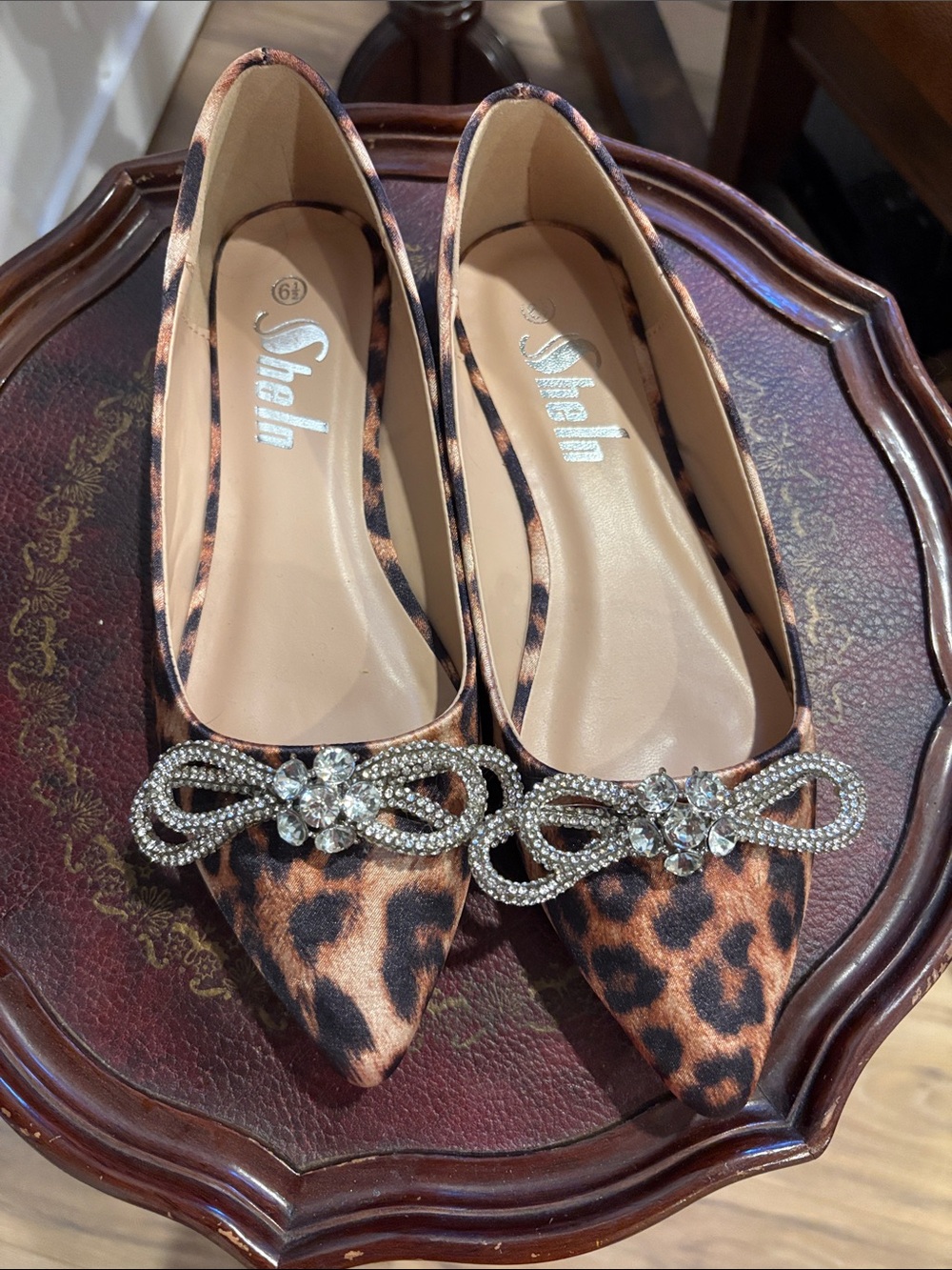 SHEIN Leopard Print Pointed Flats with Crystal Bow Accent